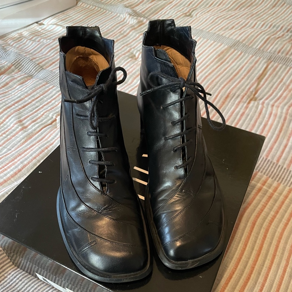 Lisa Tucci originals size 38 - Excellent condition